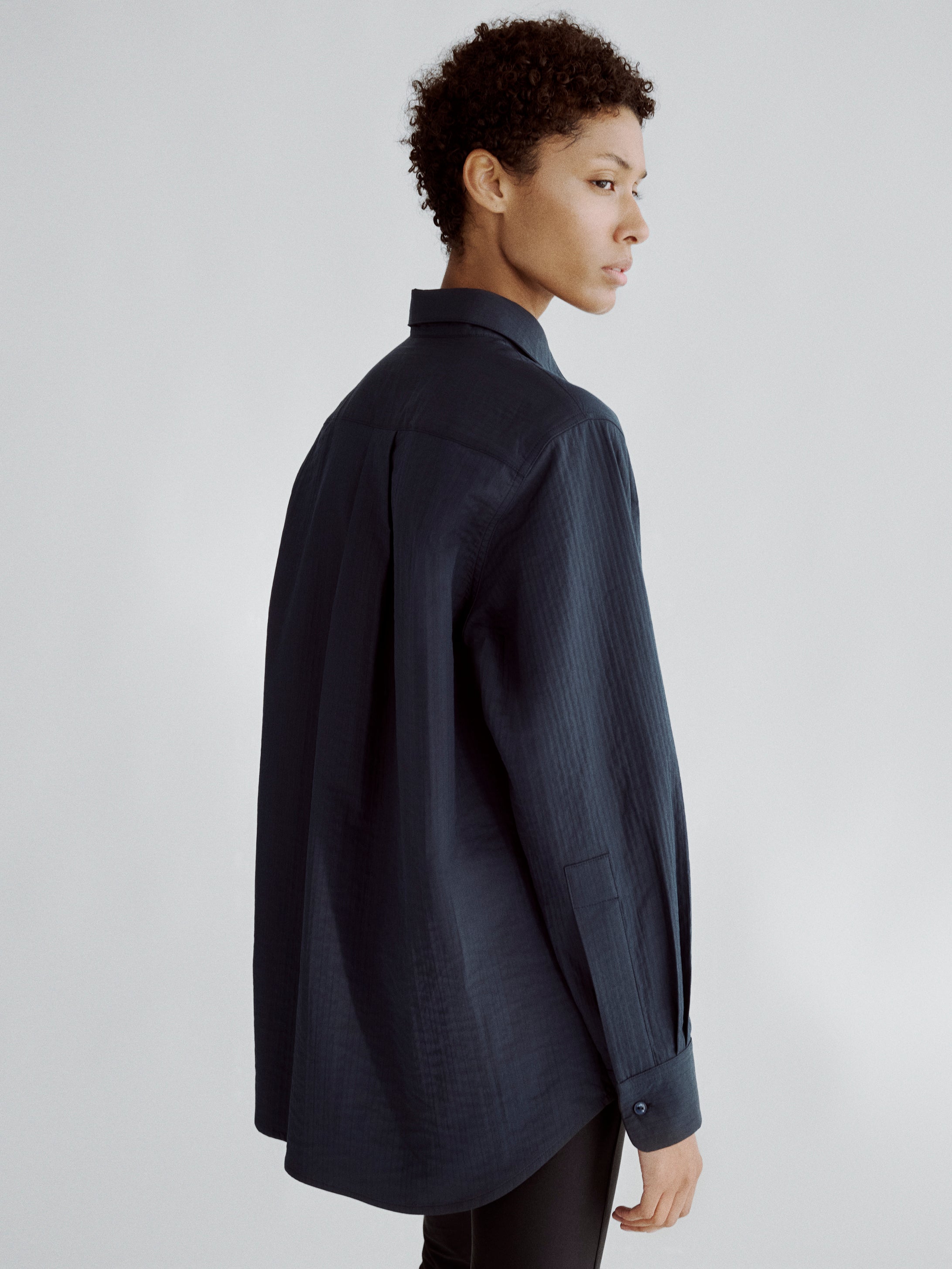 LAFINE Crisp Shirt in Deep Blue cotton. Designed by Yvonne Koné. Made in Italy.