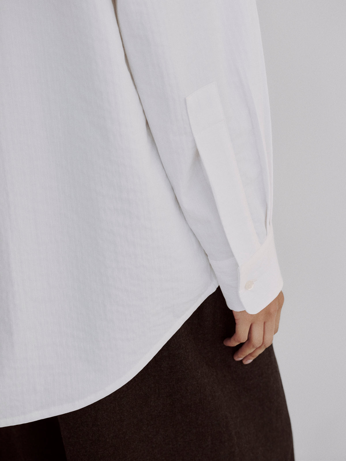 LAFINE Crisp Shirt in White cotton. Designed by Yvonne Koné. Made in Italy.