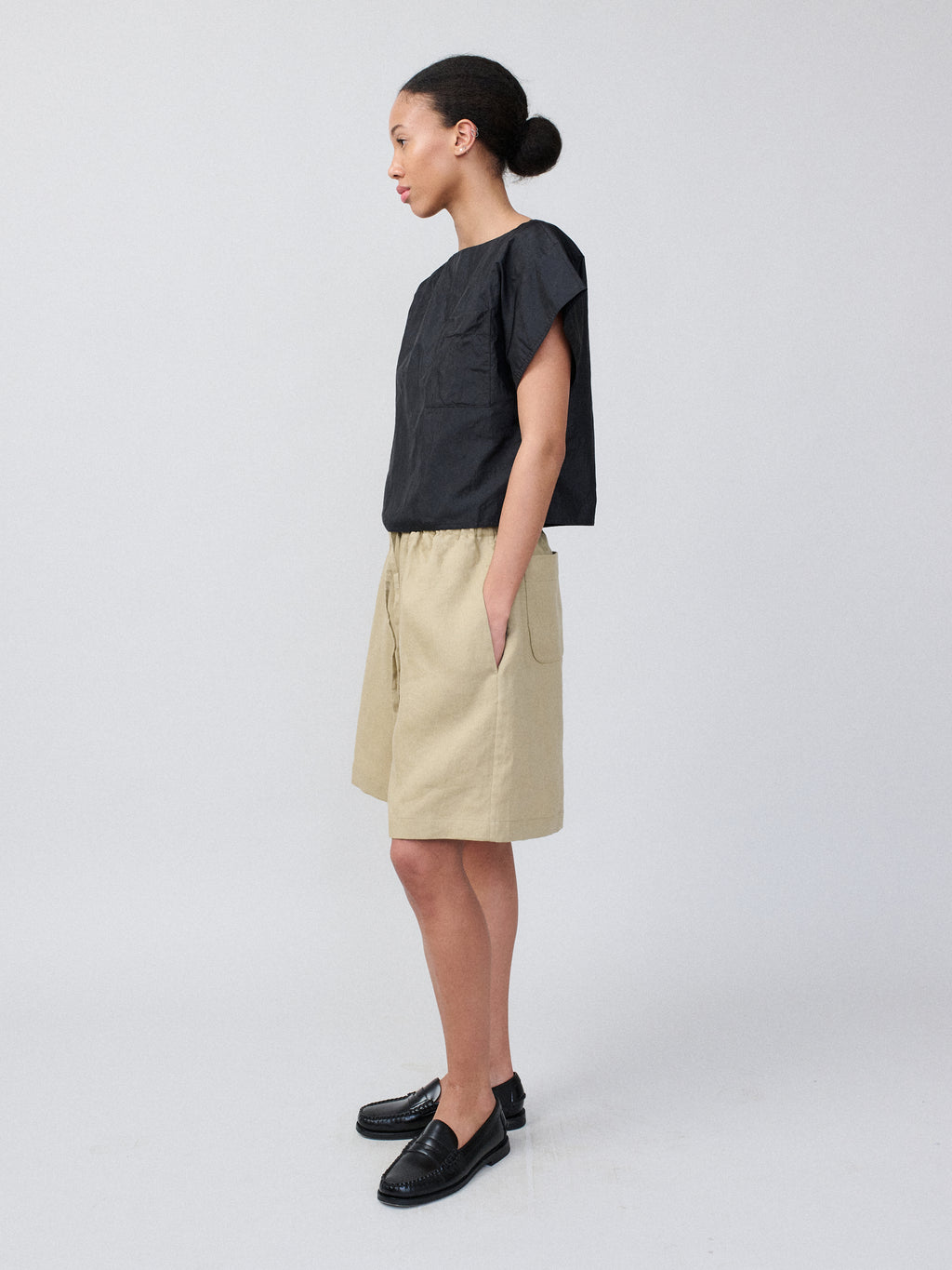 Flowy Shorts – Linen Khaki