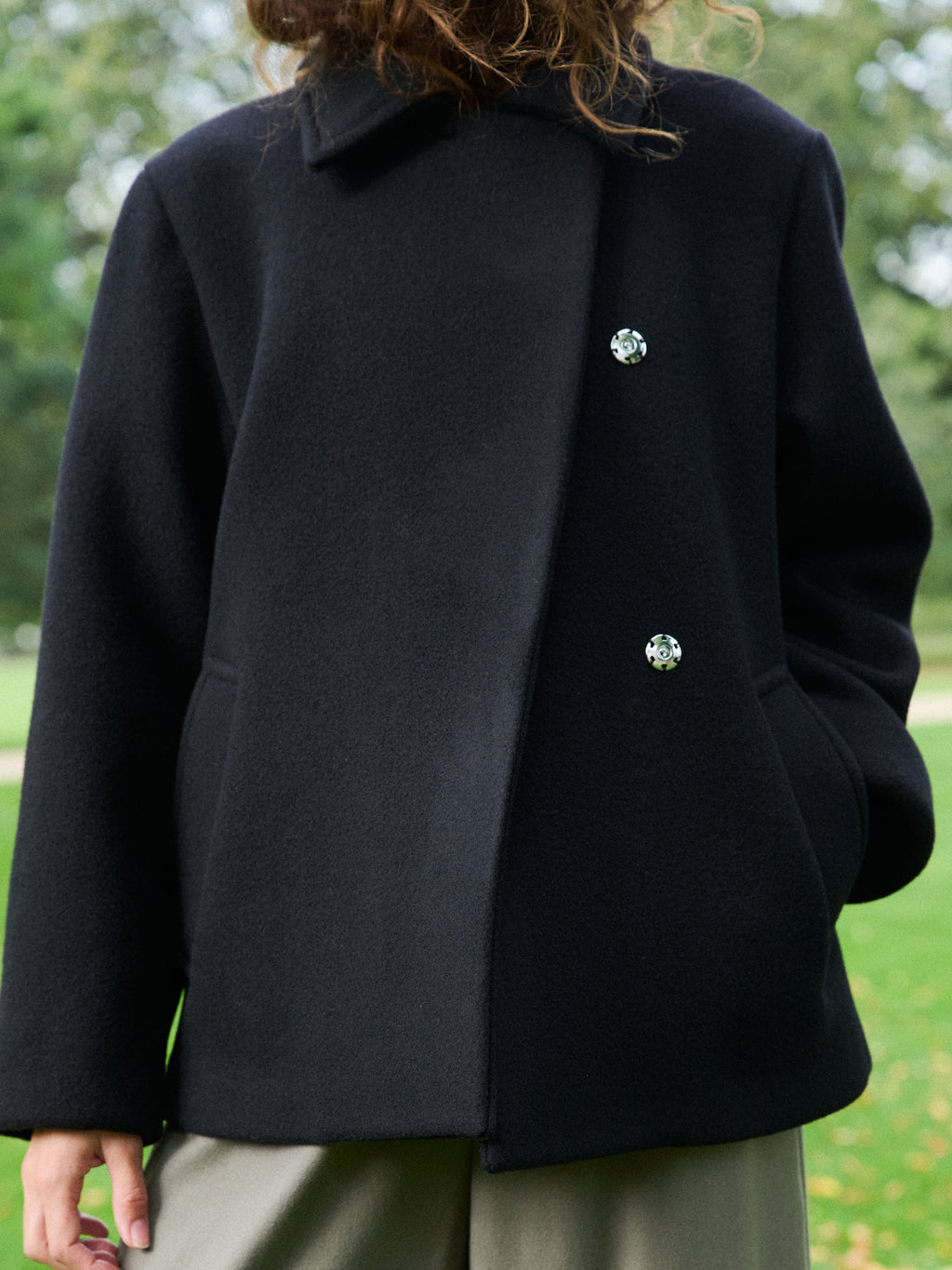 The Jacket in Black Cashmere