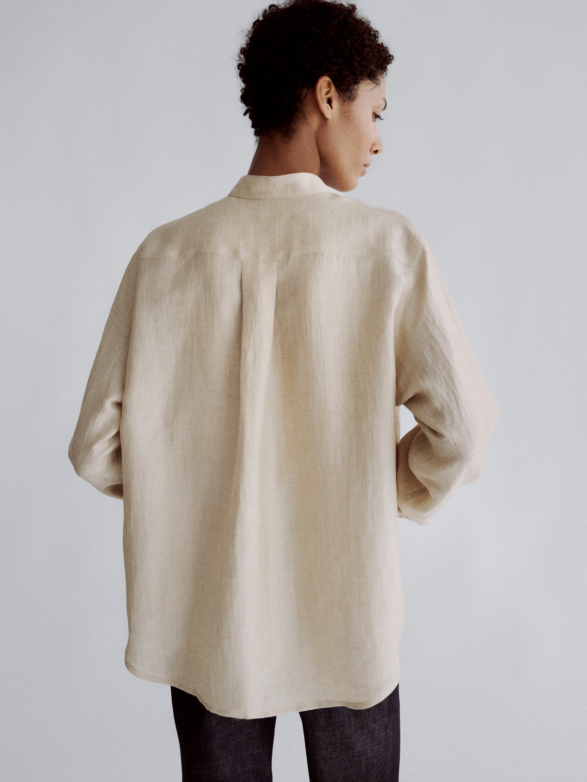 LAFINE Pop Shirt in Oat linen/nylon. Designed by Yvonne Koné. Made in Italy.