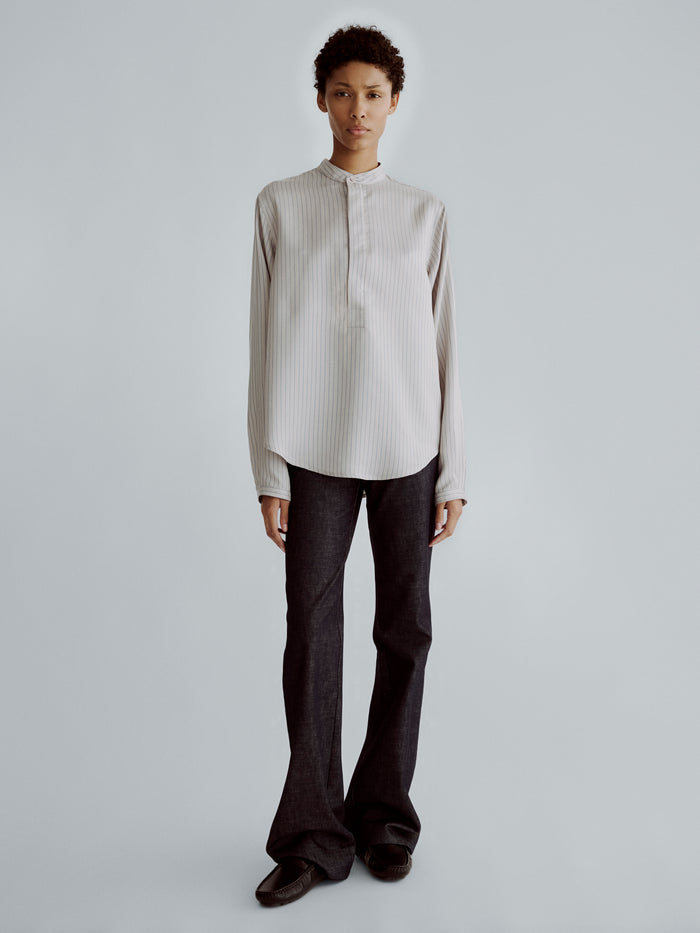 LAFINE Pop Shirt in Silver striped silk. Designed by Yvonne Koné. Made in Italy.