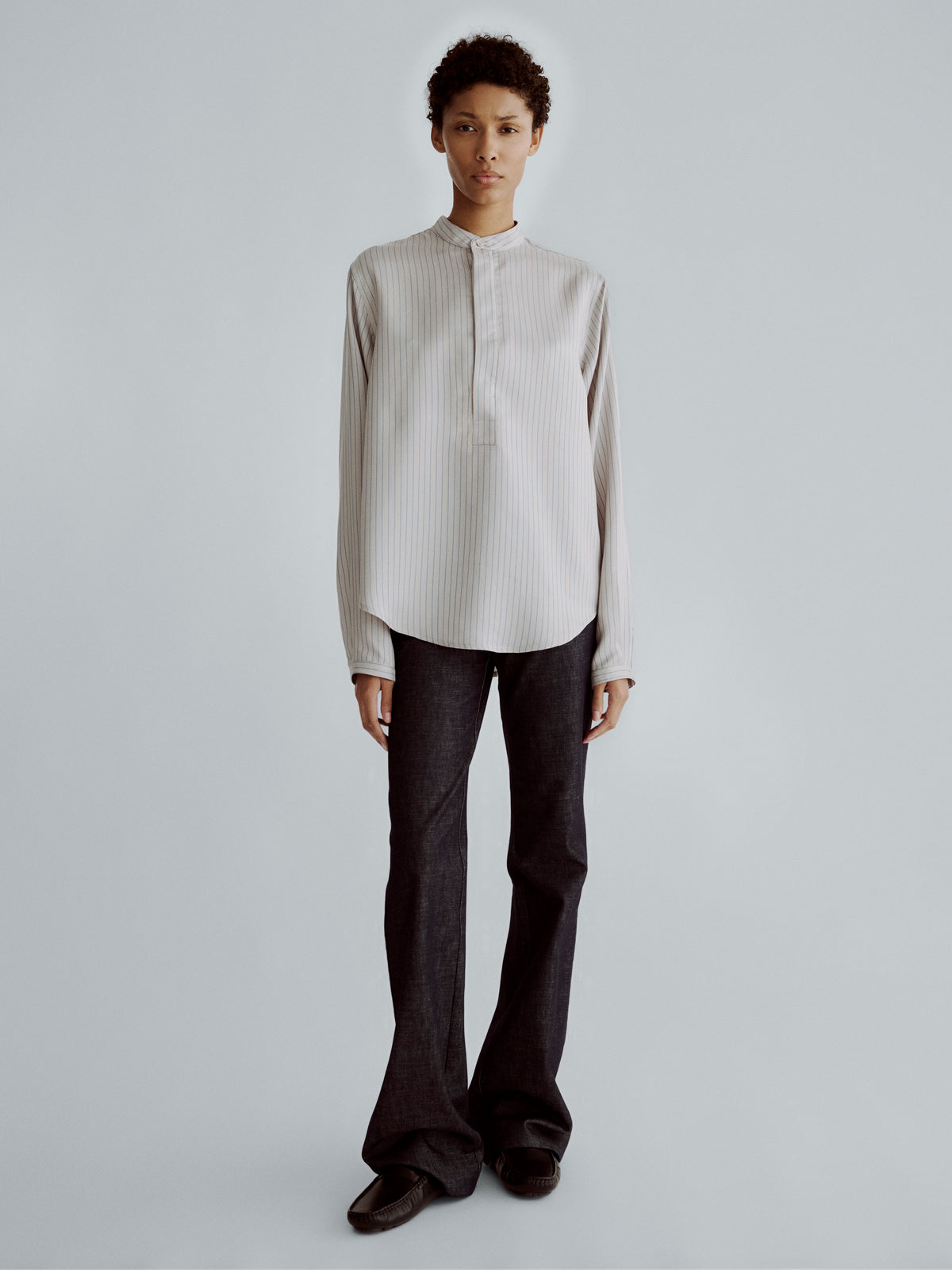 LAFINE Pop Shirt in Silver striped silk. Designed by Yvonne Koné. Made in Italy.