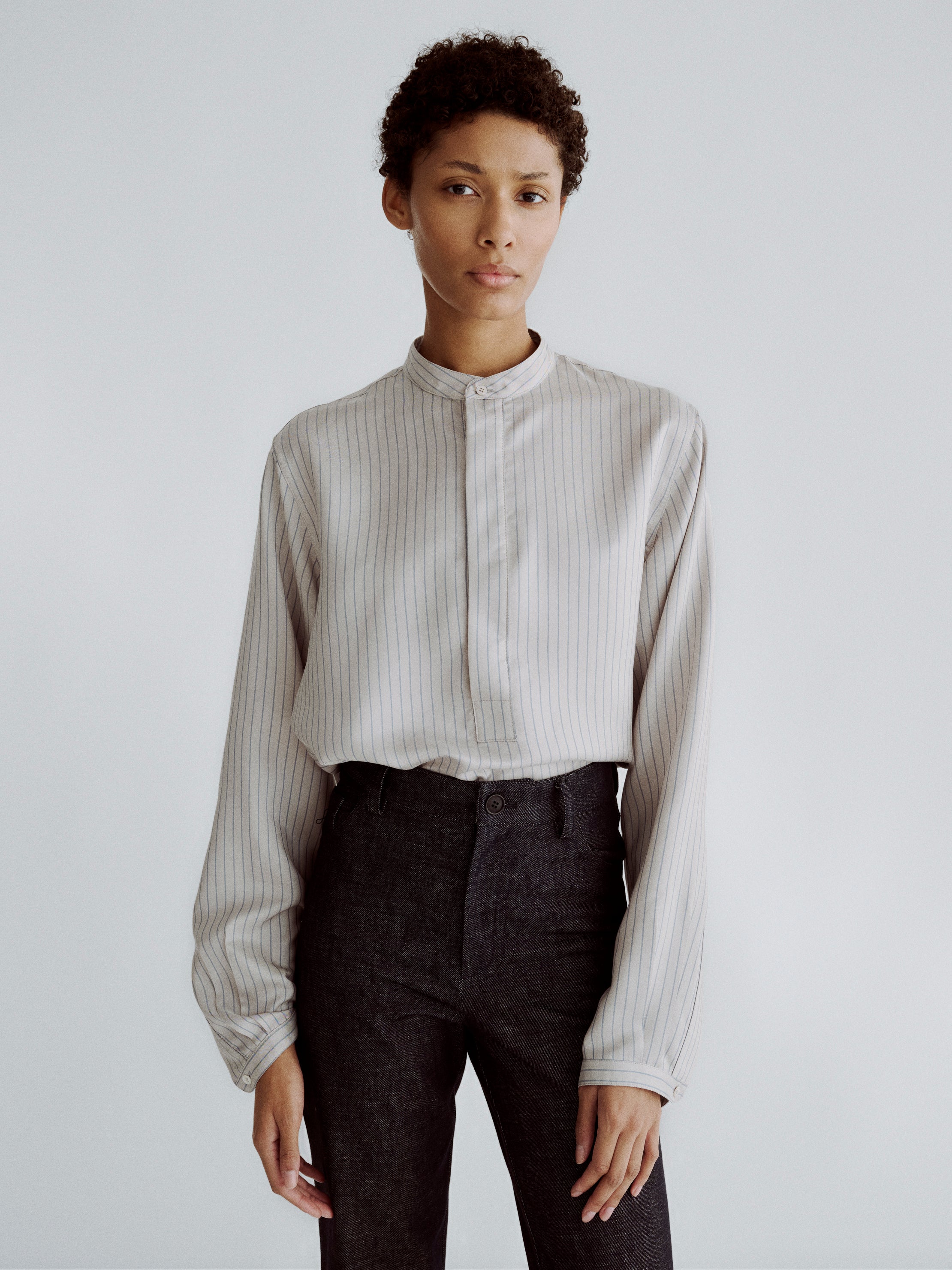 LAFINE Pop Shirt in Silver striped silk. Designed by Yvonne Koné. Made in Italy.