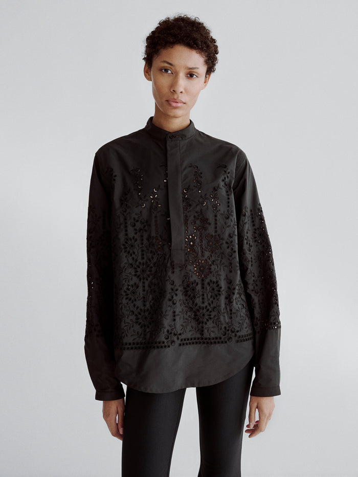 LAFINE Pop Shirt in Sangallo lace. Designed by Yvonne Koné. Made in Italy.
