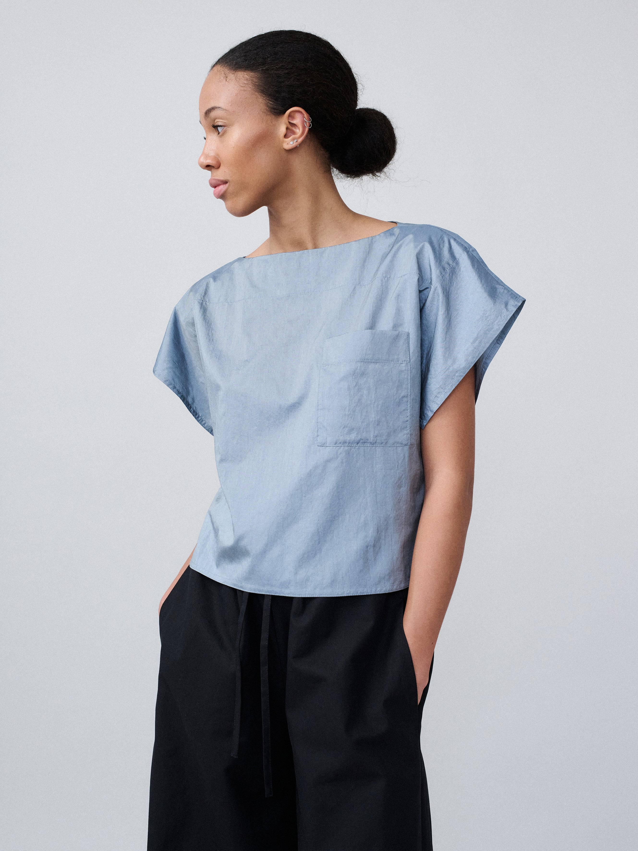 T-shirt – Silk Nylon Sky