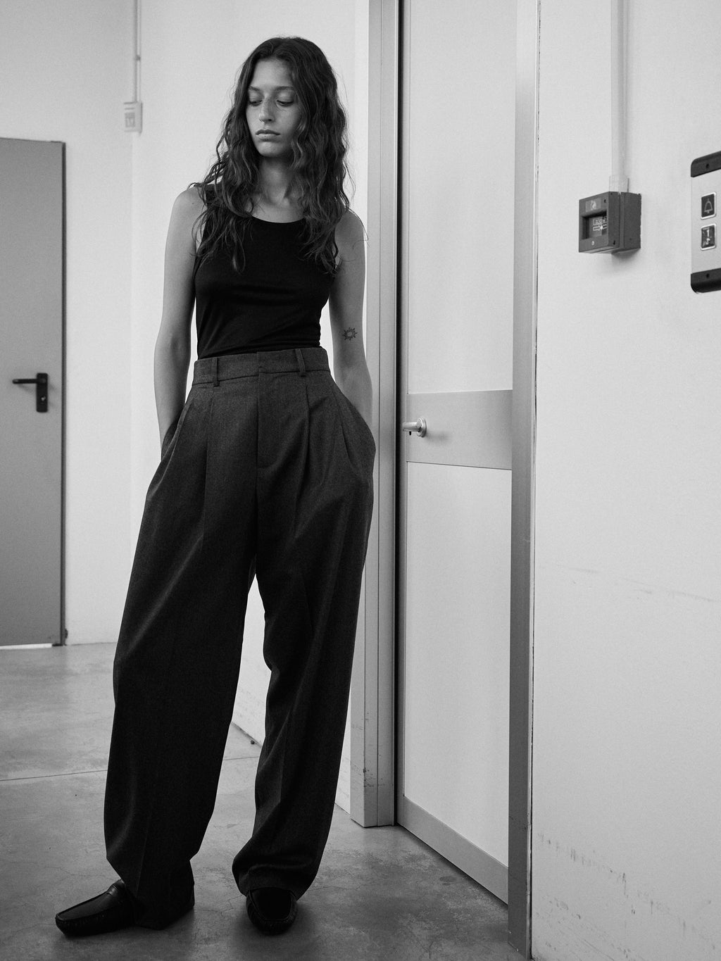 Tailored Pants in Graphite Wool
