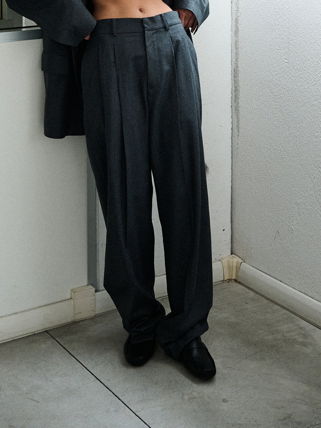 Tailored Pants in Graphite Wool