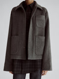 LAFINE Set Jacket in Grey knitted cashmere. Designed by Yvonne Koné. Made in Italy.