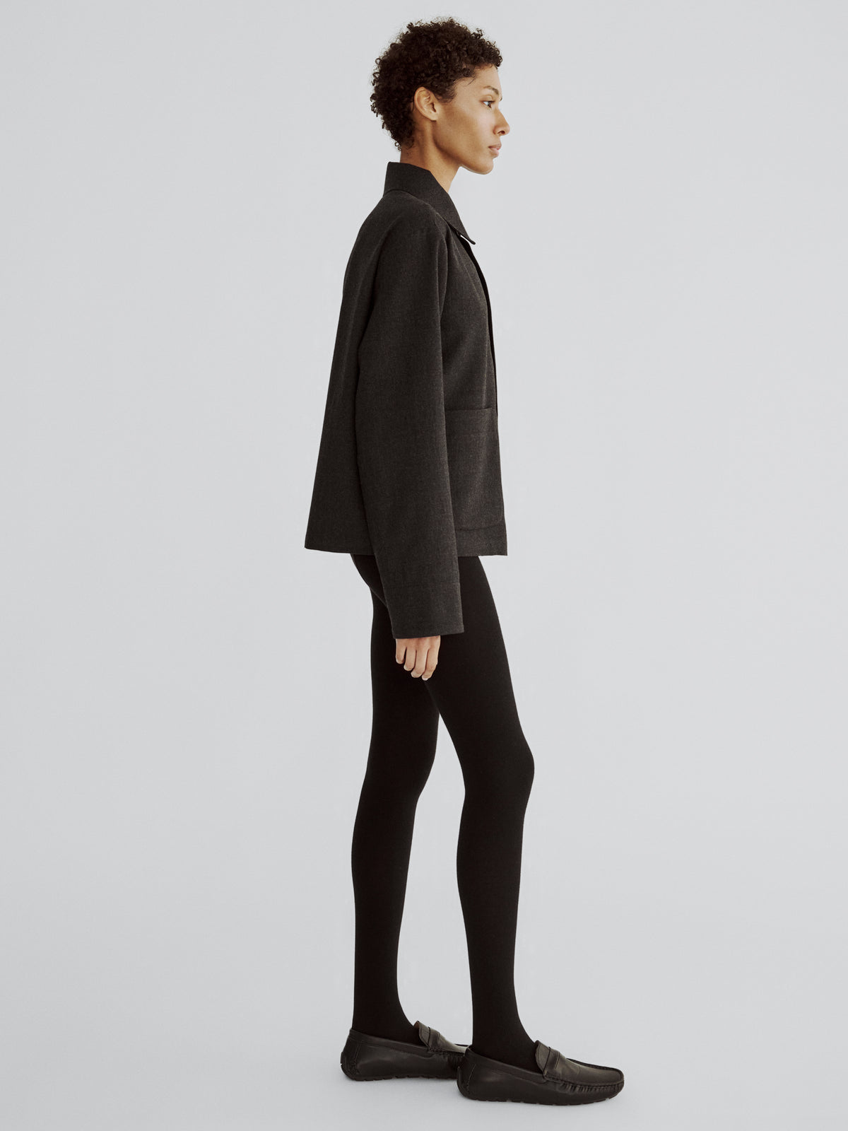 LAFINE Set Jacket in Onyx lightweight wool. Designed by Yvonne Koné. Made in Italy.
