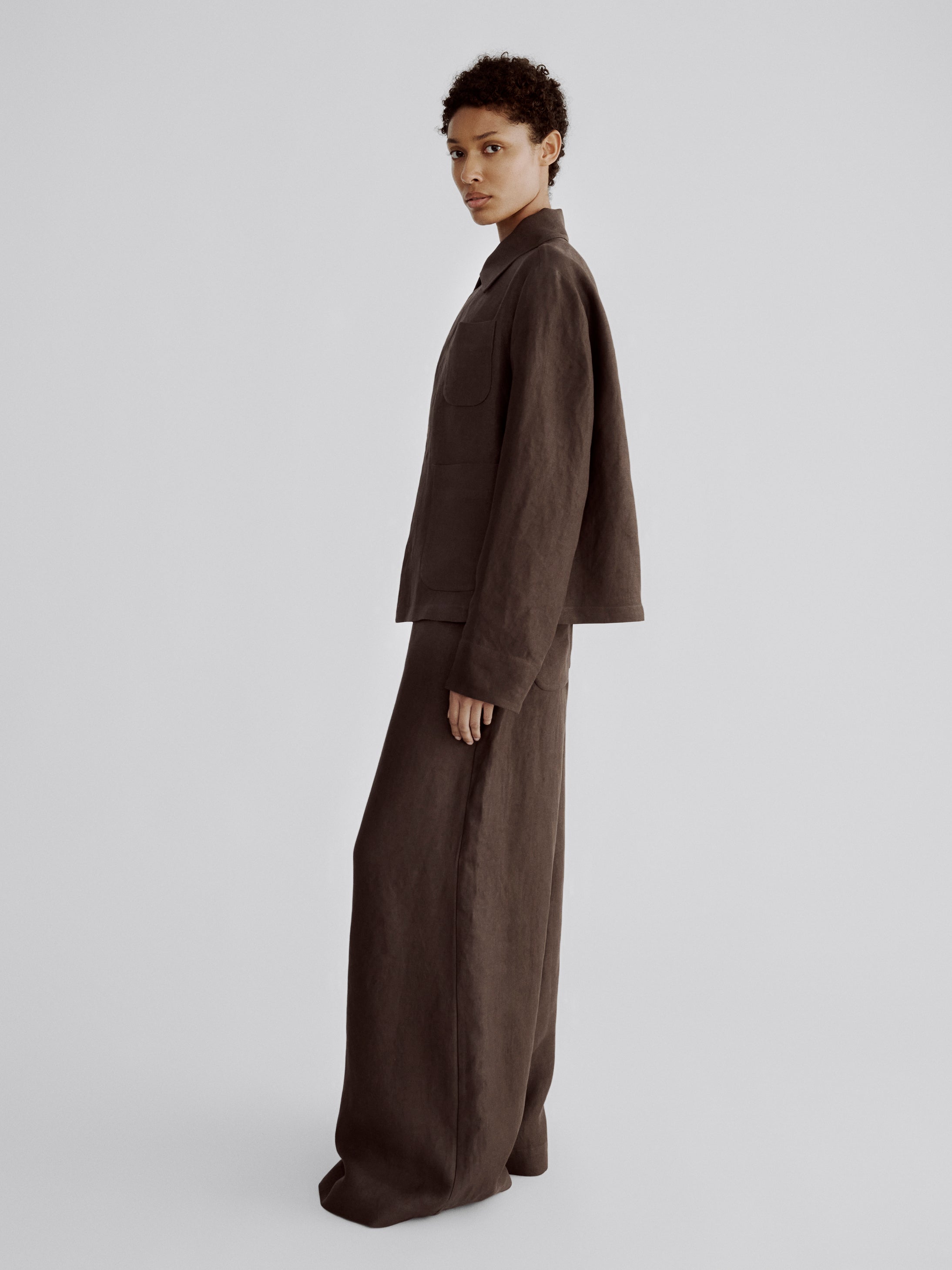 LAFINE Set Jacket in Chocolate linen. Designed by Yvonne Koné. Made in Italy.